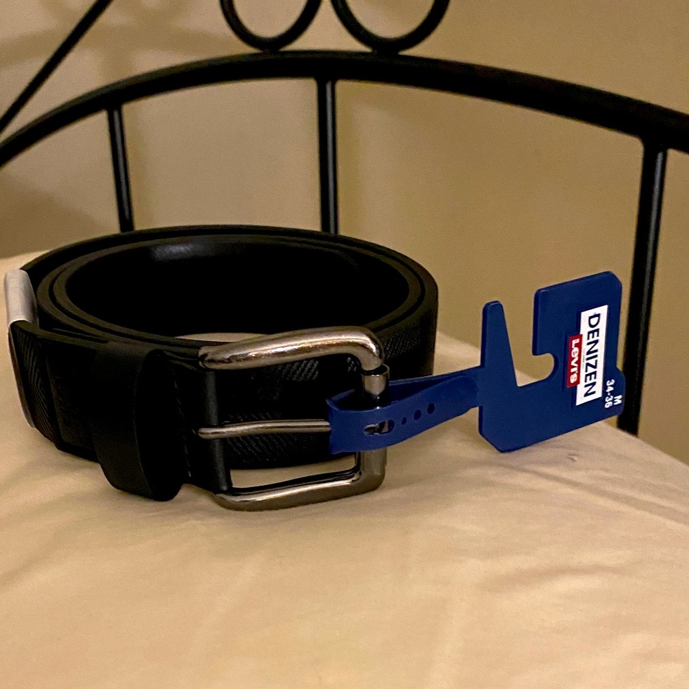 Denizen Black Leather Belt by Levi’s